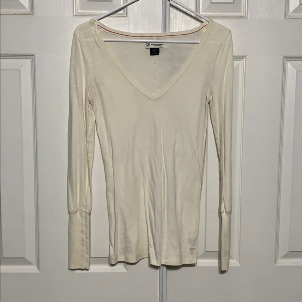 V-neck American Eagle Outfitters